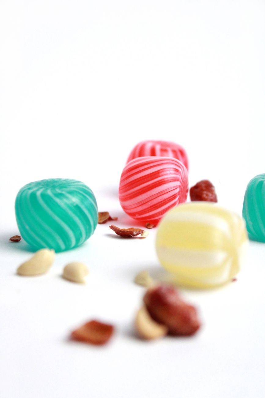 Bonbons und Süßigkeiten, deren hoher Zuckergehalt die Bildung von AGEs im Körper fördert
