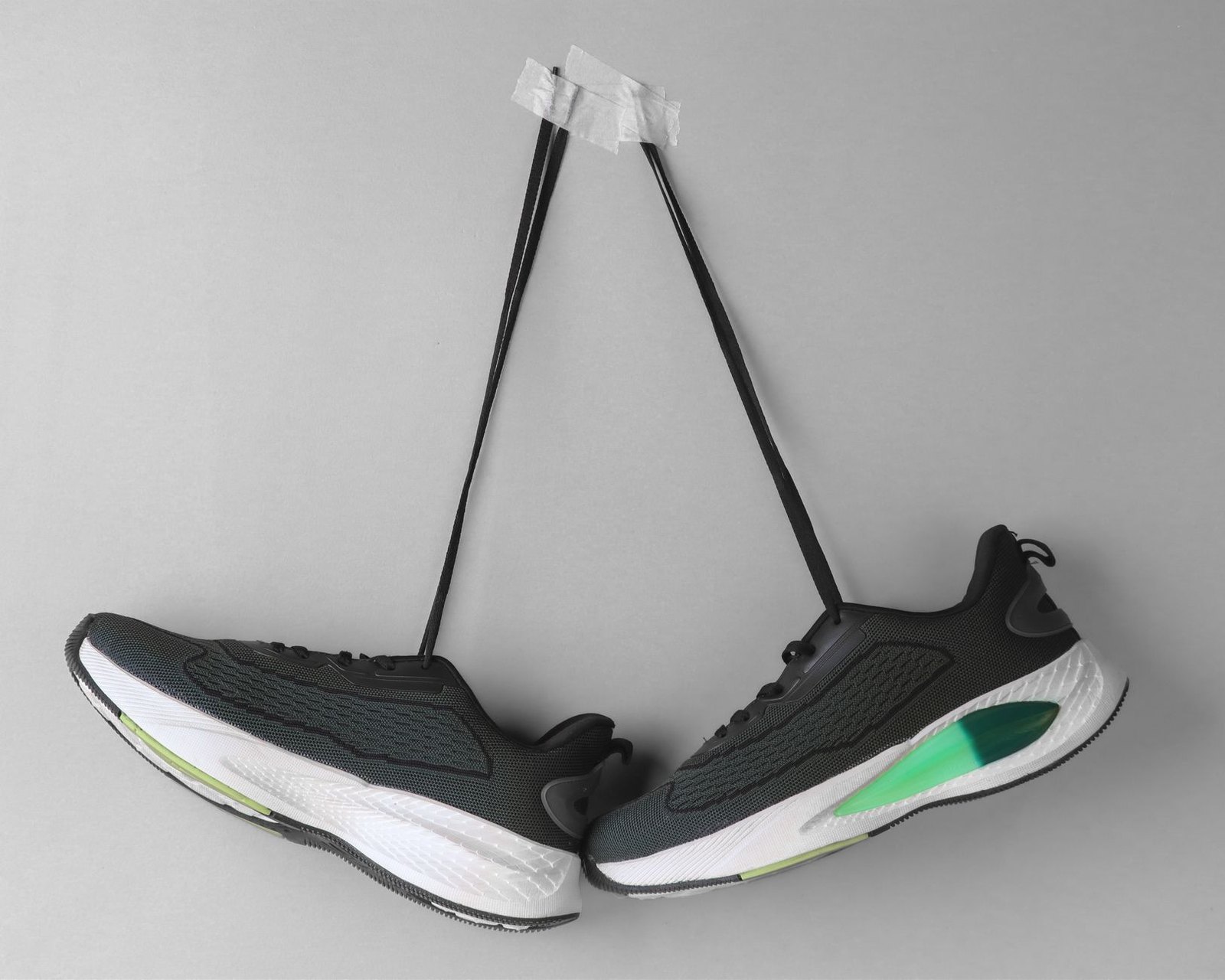 Des chaussures de marche, utiles pour le cœur mais insuffisantes seules pour les muscles